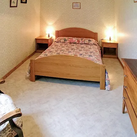 Awesome In Boucres With Kitchen Holiday home Hames-Boucres